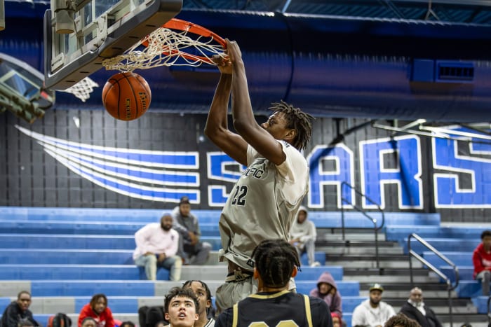 Prolific Prep (California) forward Aiden Sherrell